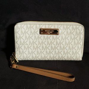 Michael Kors Wristlet Wallet - Vanilla / Acorn